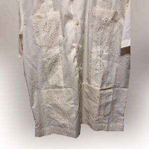 NWT CUBAVERA Mens Ivory MLB Miami Marlins Short Sleeve Guayabera Shirt Medium